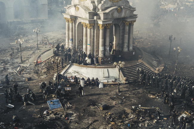 Maidan Dondyuk-Maxim Visa-Image-2014